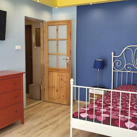 Studiospanie Studio Kapitana Z Balkonem Na Parterze Гданск Екстериор снимка