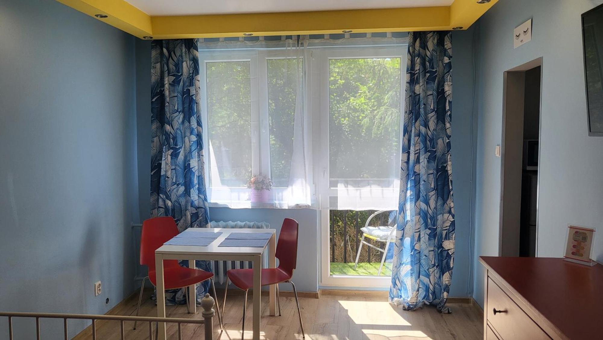 Studiospanie Studio Kapitana Z Balkonem Na Parterze Гданск Екстериор снимка